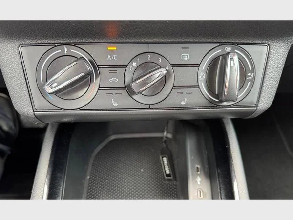 Skoda Kamiq (2021) — foto 15 van 24