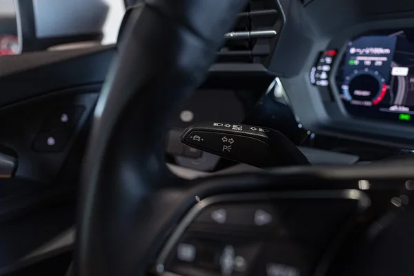 Audi A3 (2022) — foto 18 van 38