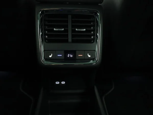 SKODA Enyaq (2026) — foto 4 van 29