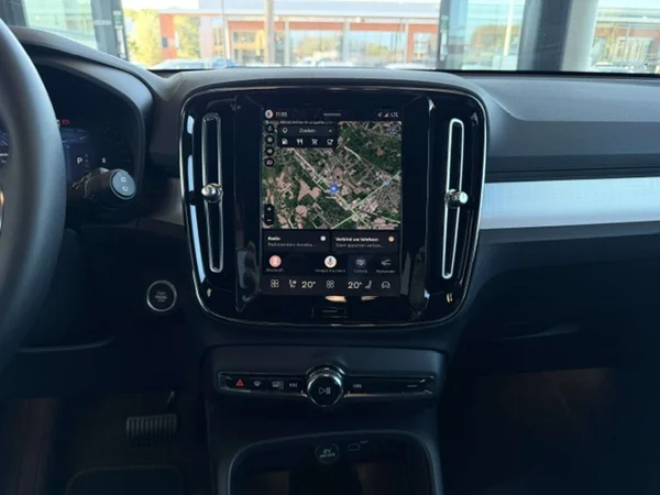 Volvo XC40 — foto 7 van 22
