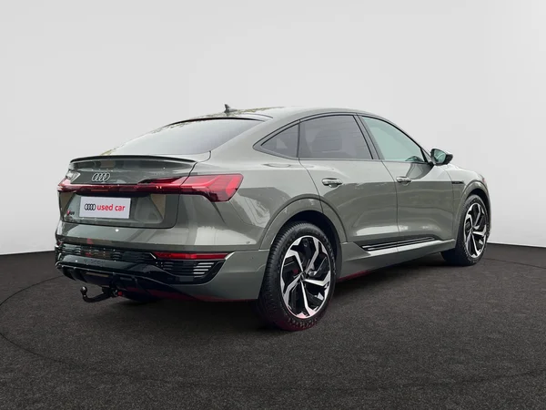 AUDI Q8 e-tron Sportback (2025) — foto 22 van 24