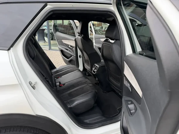 Peugeot 5008 (2021) — foto 15 van 29