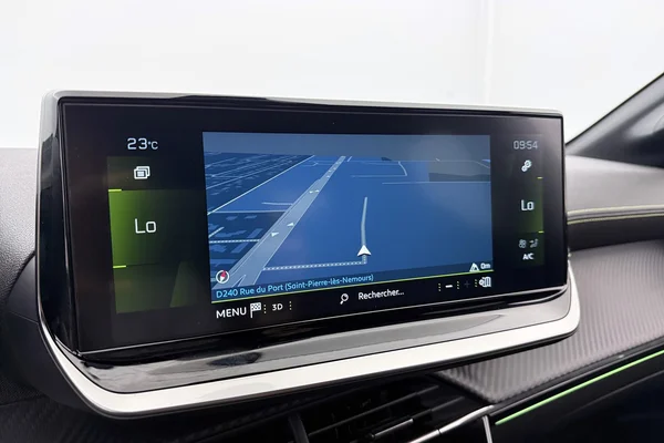 Peugeot 208 (2024) — foto 2 van 24