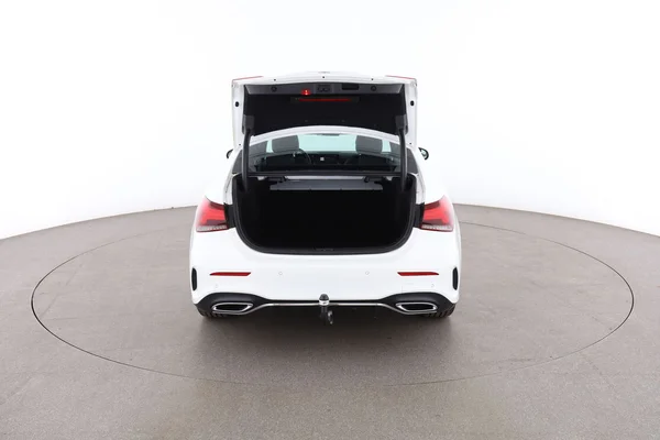 Mercedes-Benz A-Klasse (2019) — foto 7 van 16