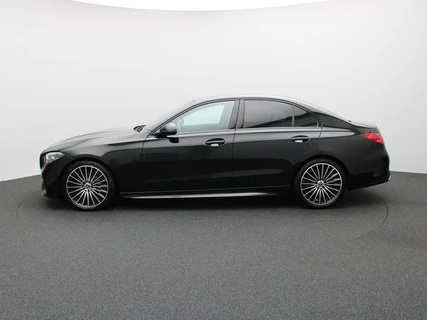 Mercedes-Benz C-Klasse (2024) — foto 26 van 31
