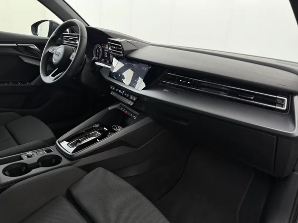 AUDI A3 Sportback (2025) — foto 10 van 18