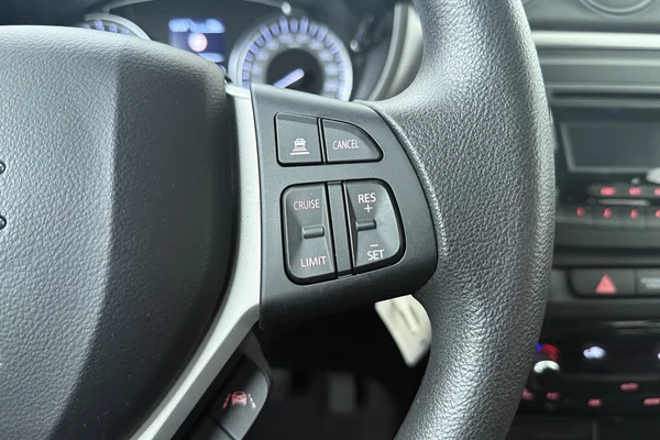 Suzuki Vitara (2021) — foto 6 van 15