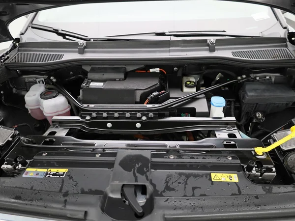 Škoda Enyaq iV (2023) — foto 31 van 37