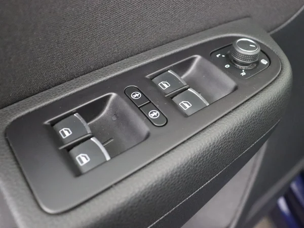 VOLKSWAGEN Sharan (2022) — foto 18 van 27
