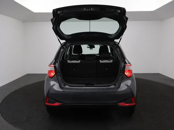 Toyota Yaris (2017) — foto 16 van 26