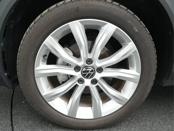 VOLKSWAGEN T-Roc (2025) — foto 25 van 27