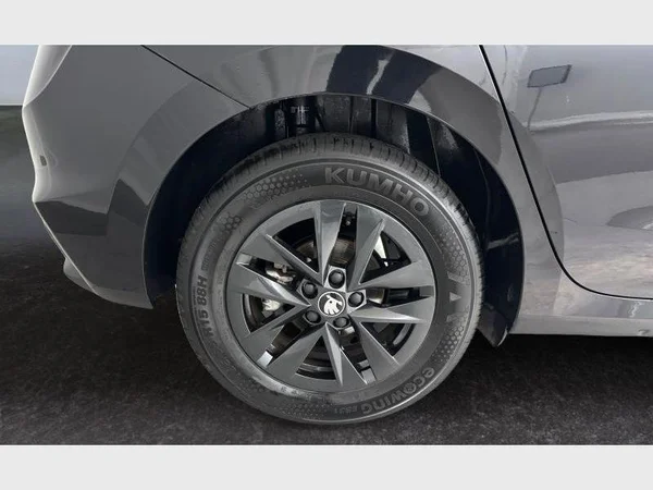 Skoda Fabia (2025) — foto 20 van 21