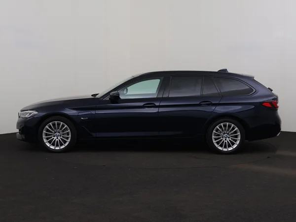 BMW 530 (2022) — foto 12 van 34