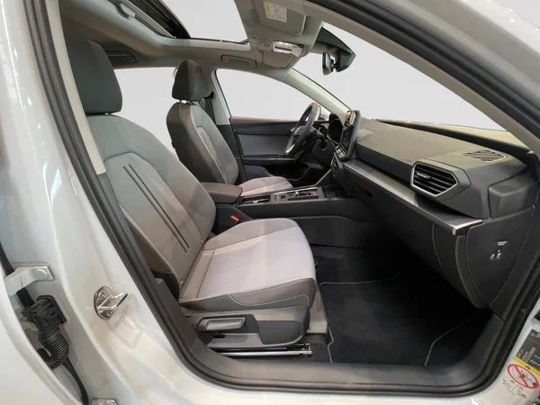 SEAT Leon (2025) — foto 9 van 24