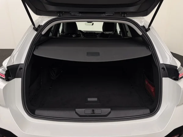 PEUGEOT 308 (2022) — foto 8 van 28