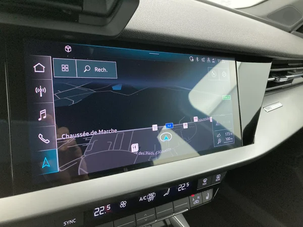 AUDI A3 Sportback Dsl (2022) — foto 7 van 36