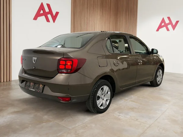 Dacia Logan (2018) — foto 23 van 27