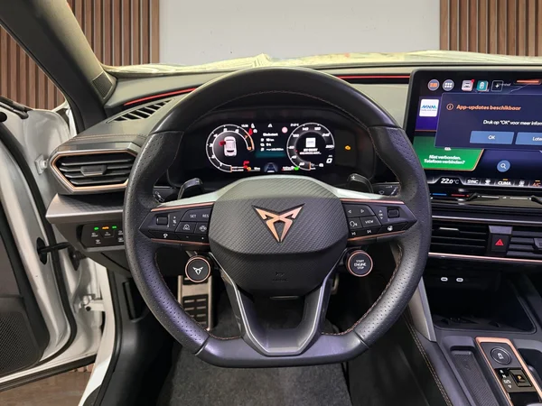 Cupra Formentor (2024) — foto 6 van 30