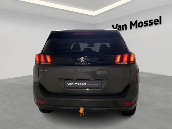 Peugeot 5008 (2019) — foto 20 van 26