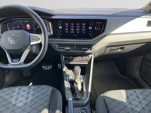 VOLKSWAGEN Polo (2023) — foto 19 van 24