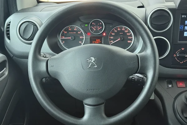 Peugeot Partner Tepee 2plc (2018) — foto 2 van 20