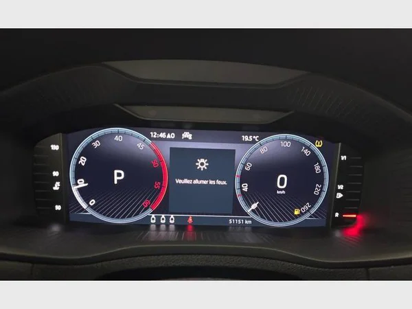 Skoda Karoq (2022) — foto 4 van 15