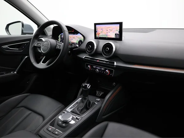 AUDI Q2 (2022) — foto 16 van 22