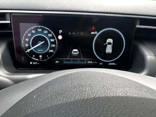 HYUNDAI Tucson (2021) — foto 13 van 32