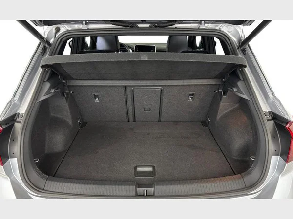 Volkswagen T-Roc R (2023) — foto 16 van 23