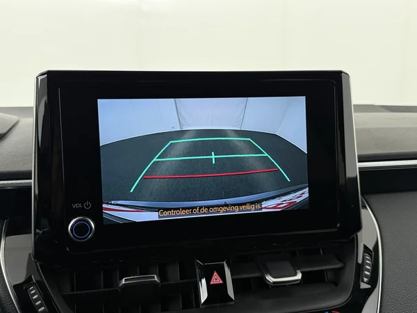 TOYOTA Corolla (2022) — foto 11 van 28