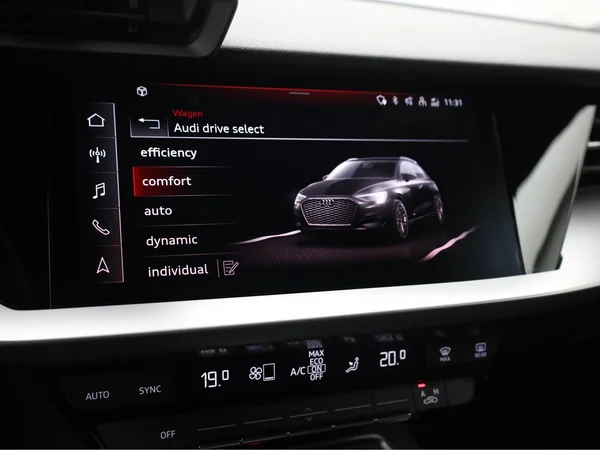 AUDI A3 Sportback (2022) — foto 7 van 20