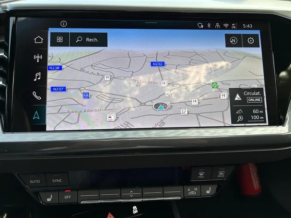 AUDI Q4 e-tron (2025) — foto 20 van 27