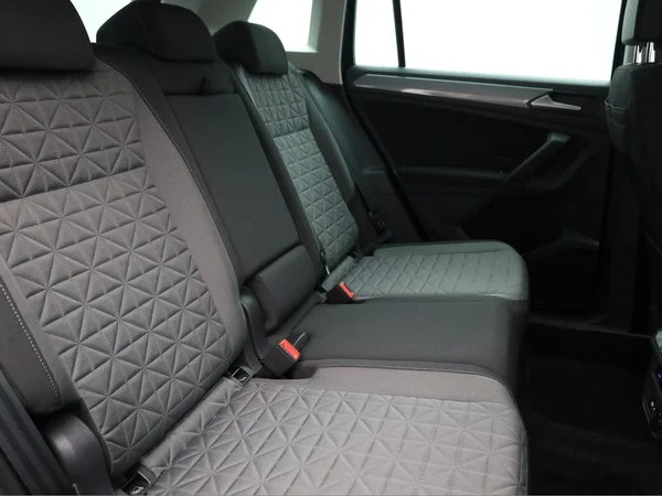 VOLKSWAGEN Tiguan (2021) — foto 20 van 20