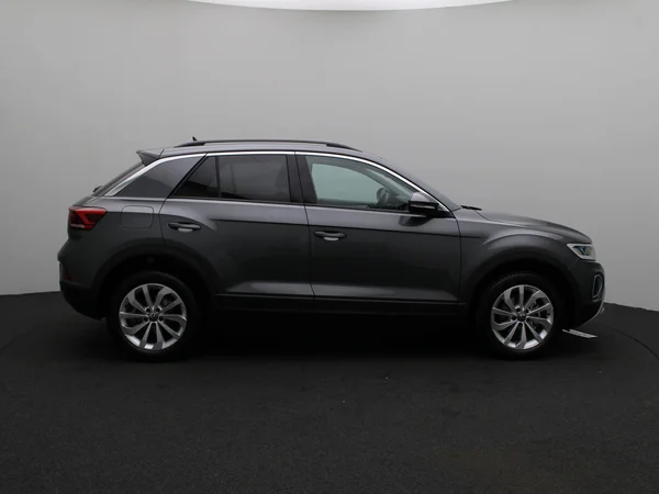VOLKSWAGEN T-Roc (2024) — foto 21 van 25
