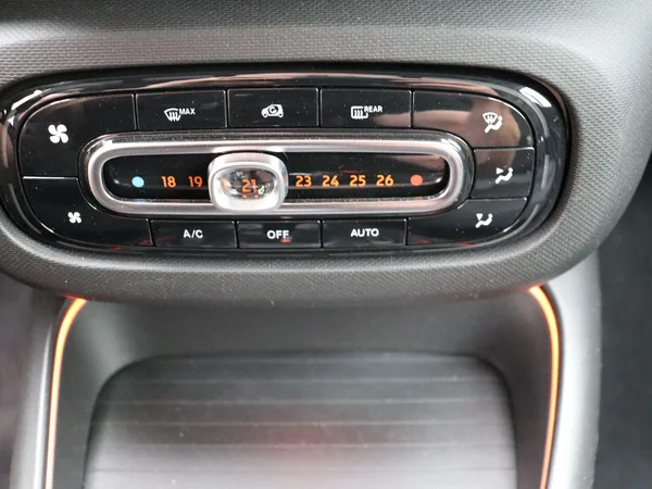 smart Fortwo (2024) — foto 8 van 28