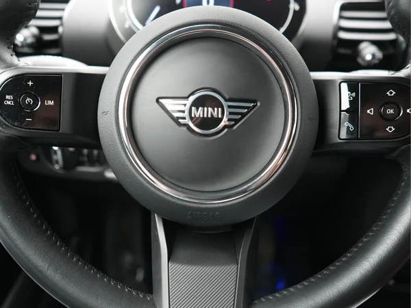 MINI Mini Clubman (F54 LCI) (2023) — foto 9 van 22