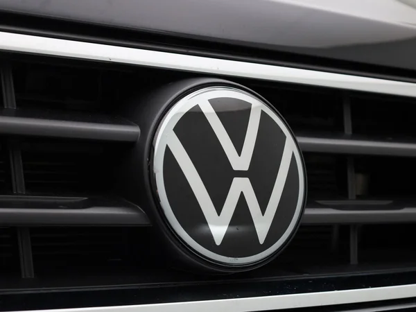 Volkswagen Tiguan (2024) — foto 38 van 43