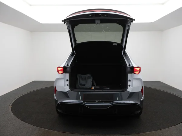 CUPRA Tavascan (2025) — foto 6 van 23