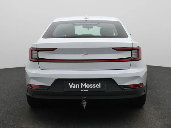 Polestar 2 (2022) — foto 45 van 49