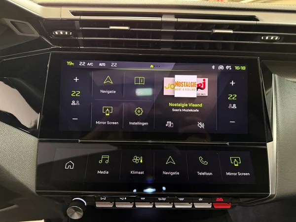 Peugeot 308 (2022) — foto 13 van 29