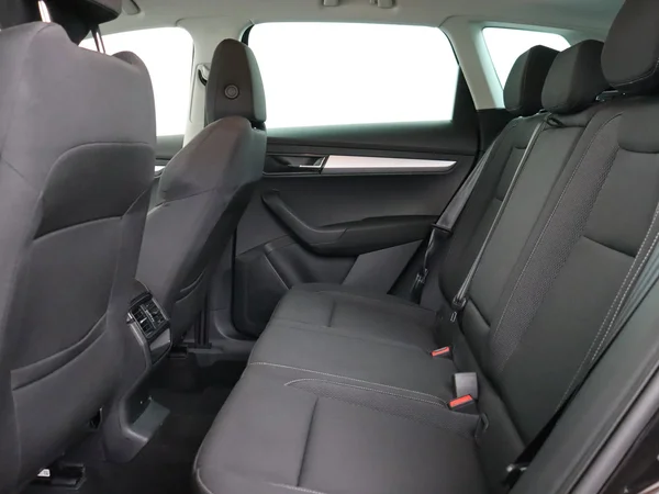 SKODA Karoq (2025) — foto 4 van 18