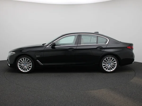 BMW 5 Reeks (2022) — foto 34 van 43