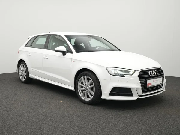 AUDI A3 Sportback (2019) — foto 12 van 26