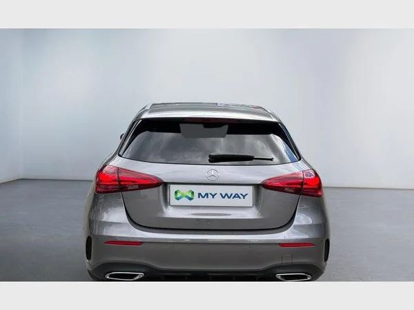 Mercedes-Benz A 180 (2023) — foto 28 van 31