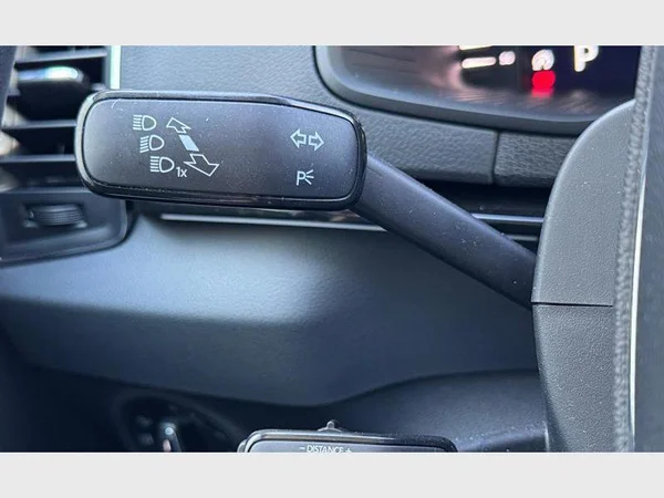 Skoda Karoq (2023) — foto 5 van 30