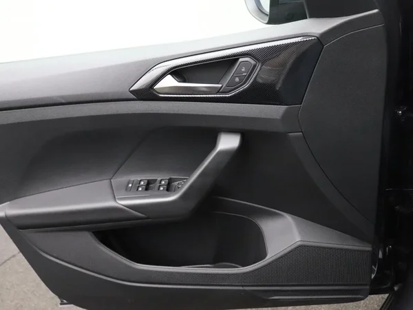 VOLKSWAGEN T-Cross (2026) — foto 4 van 19
