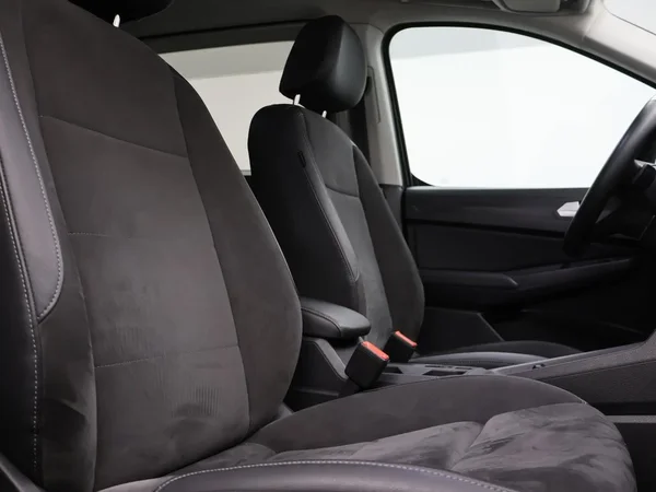 Volkswagen Caddy (2023) — foto 3 van 27