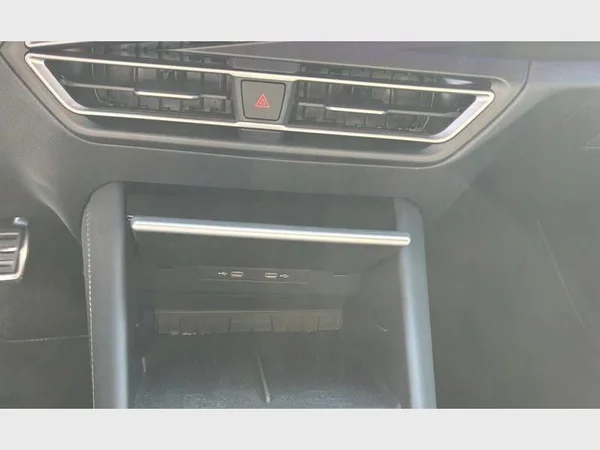 Volkswagen Tiguan eHybrid (2026) — foto 15 van 29