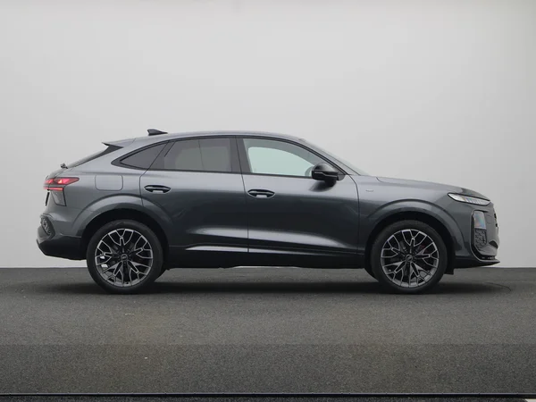 AUDI Q3 SUV e-hybrid (PHEV) (2025) — foto 21 van 29