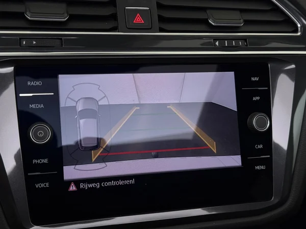 VOLKSWAGEN Tiguan Allspace (2018) — foto 11 van 33